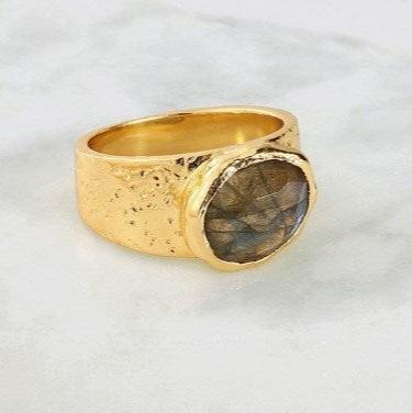 Daniella Ring - Labradorite