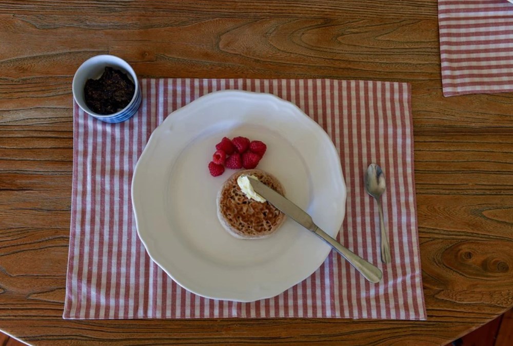 GINGHAM PLACEMAT FIG